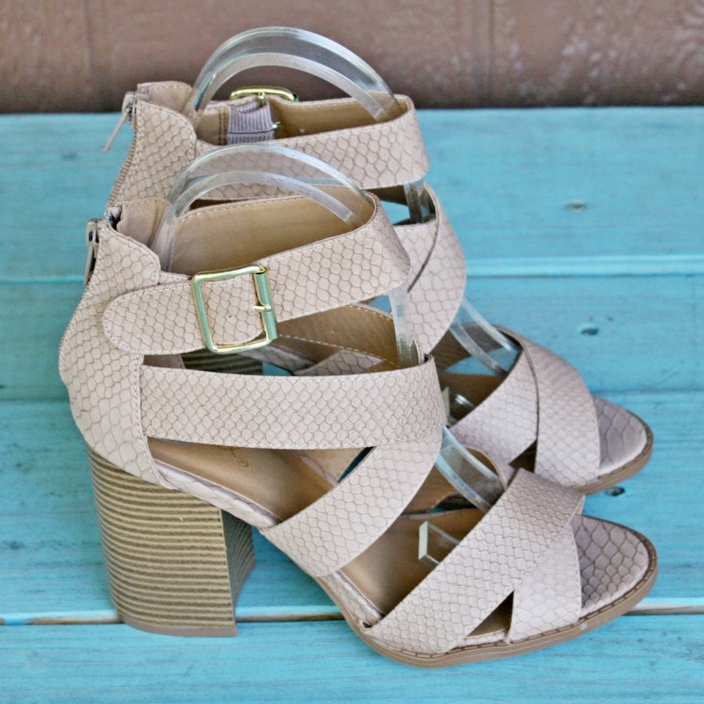 Qupid Heeled Sandals Tan Brown Strappy Snake Print - Picture 3 of 8